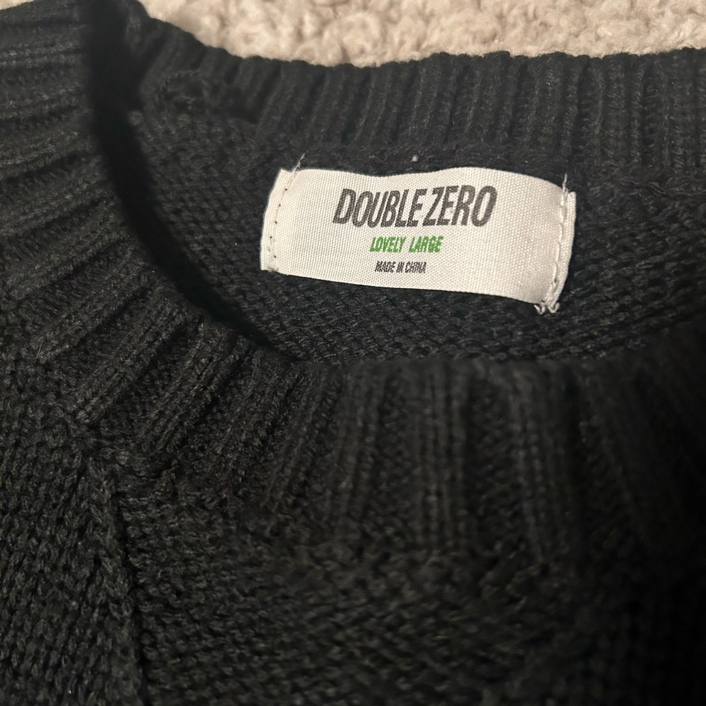 Double Zero Black Crewneck Sweater Lovely Large